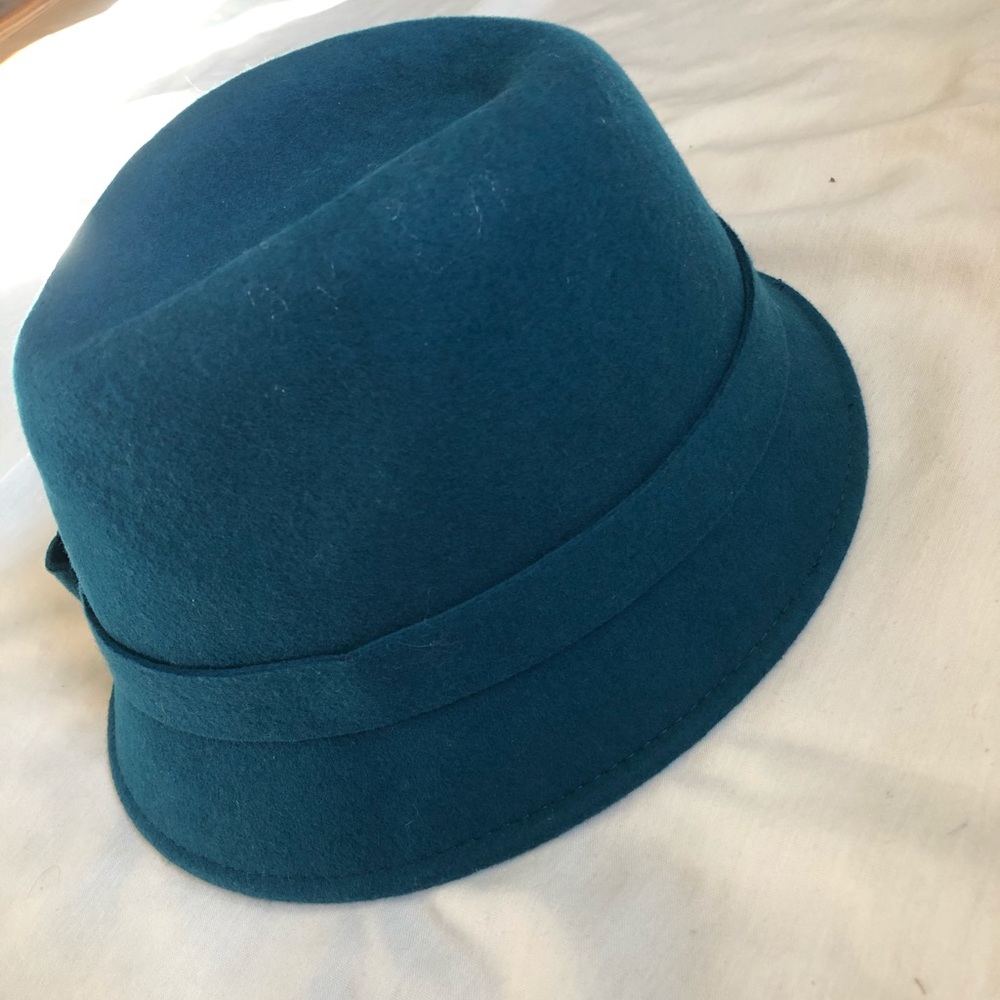 Hat - Picture 3 of 5